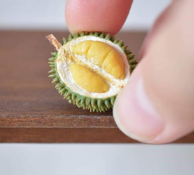 Malaysian Artist Crafts Insanely Cute Miniature Versions of All Your Childhood Snacks - World Of Buzz 12