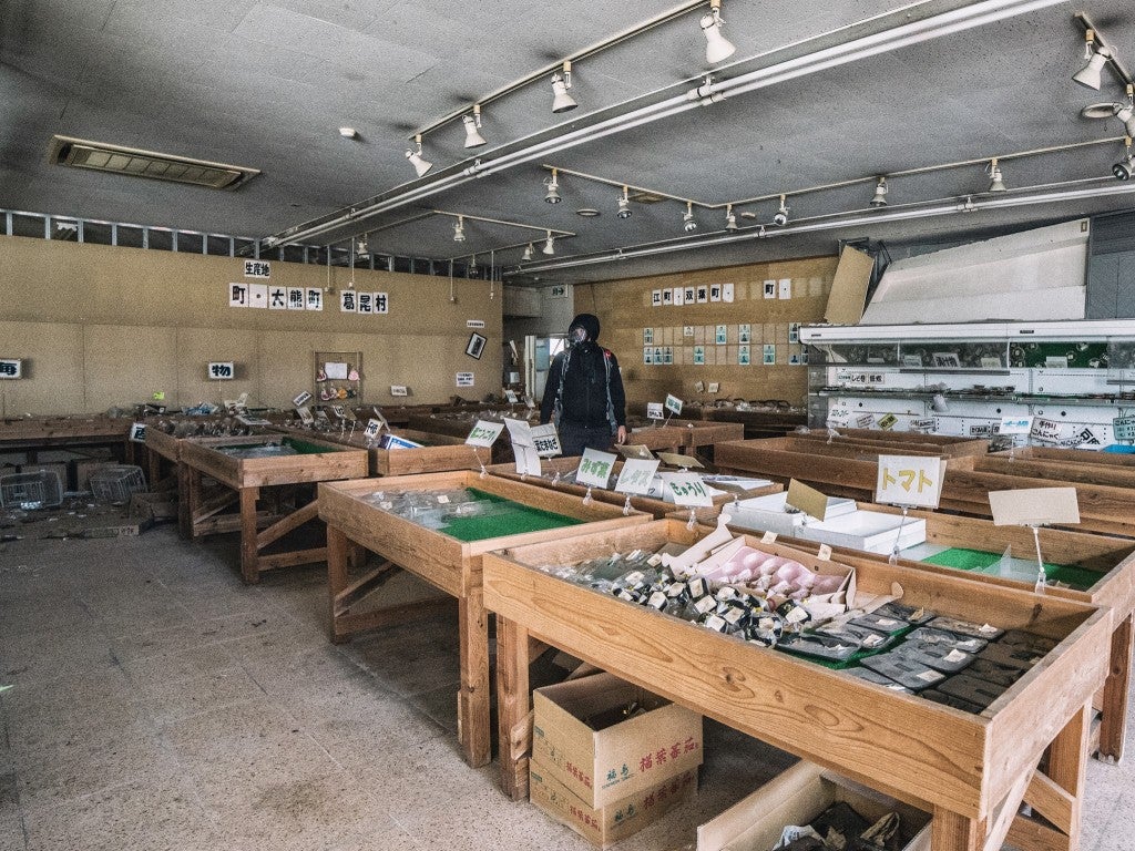 Malaysian Sneaks into Fukushima Exclusion Zone And Captures The Eerie Ghost Town - World Of Buzz 14
