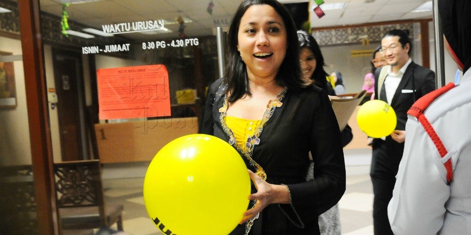 'Balloongate' Reopens Once Again, Ag Office Disapproves Acquittal Of Bilqis Hijjas Aka Balloon Girl - World Of Buzz 1