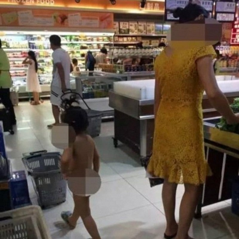 Chinese Woman Takes Her Daughter Shopping Butt Naked - World Of Buzz