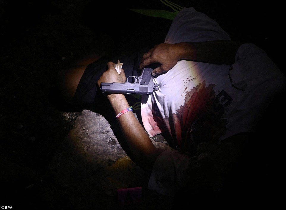 Fighting Drugs with Blood, President of Philippines gives green light to the Police to Kill any suspected drugs user/pusher - World Of Buzz 15