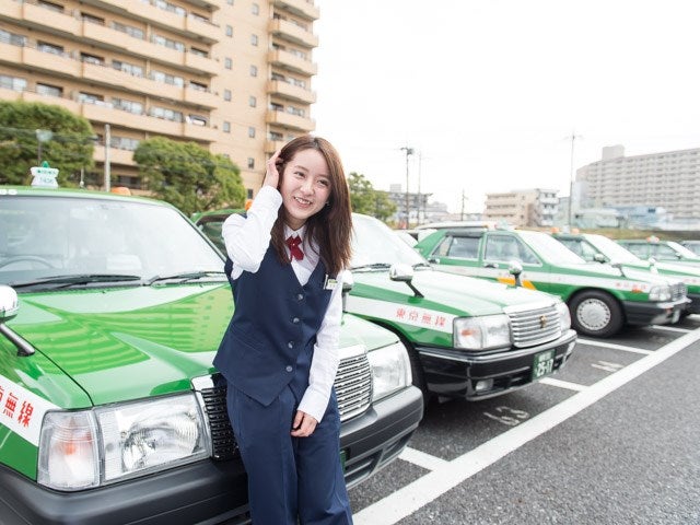 Model Cabbie Becomes Japan's Finest - World Of Buzz 5