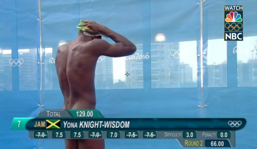 Olympic Divers Got Accidentally Censored, Makes You Wonder If They're Wearing Any Pants - World Of Buzz 9