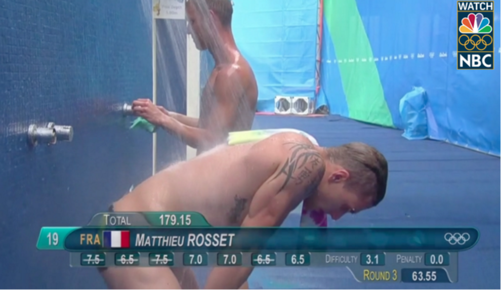 Olympic Divers Got Accidentally Censored, Makes You Wonder If They're Wearing Any Pants - World Of Buzz 17