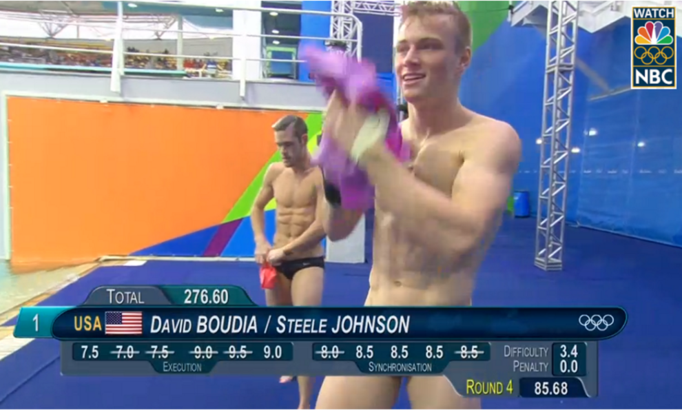 Olympic Divers Got Accidentally Censored, Makes You Wonder If They're Wearing Any Pants - World Of Buzz 1