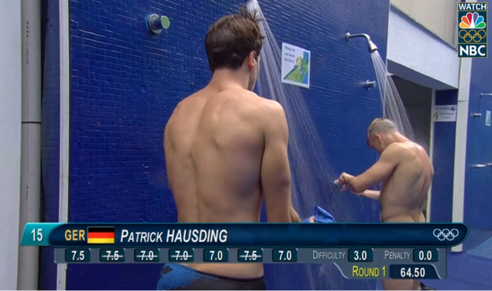Olympic Divers Got Accidentally Censored, Makes You Wonder If They're Wearing Any Pants - World Of Buzz 8