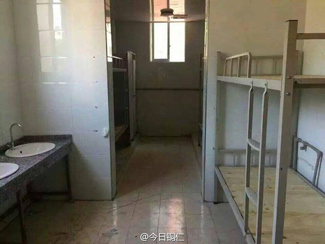 School In China Converts Public Bathrooms Into Dorm Rooms And It Looks Like Sh*T - World Of Buzz