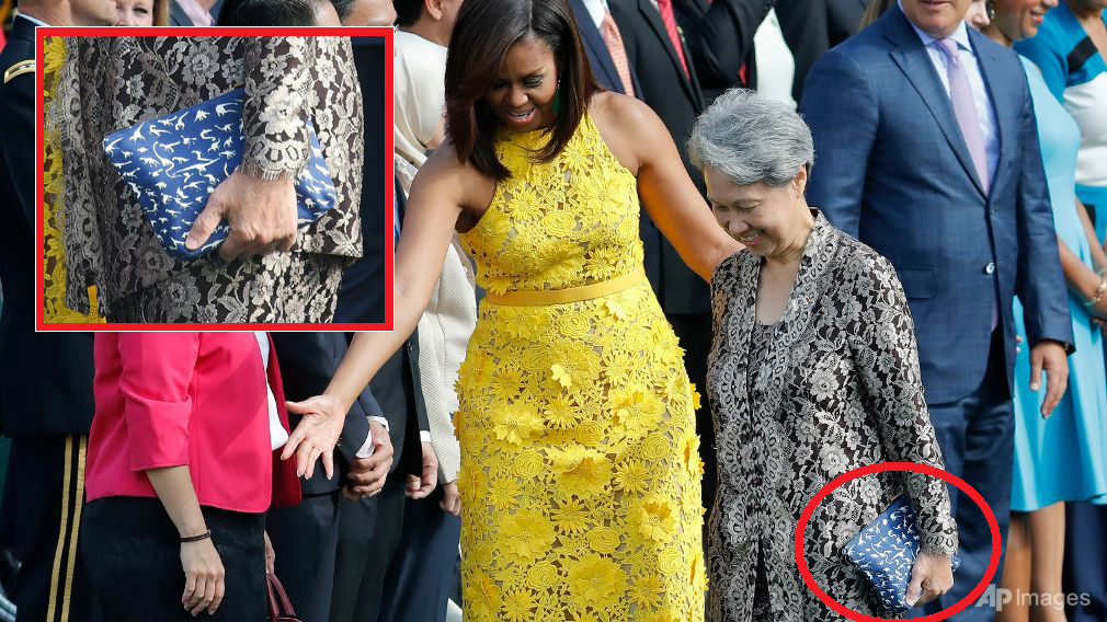 Wife Of Singapore Pm Applauded For Carrying 'Cheap' Rm45 Purse - World Of Buzz 1