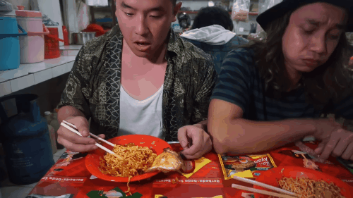 Youtuber Tries The Spiciest Noodles On Planet Earth And Goes Berserk - World Of Buzz 2