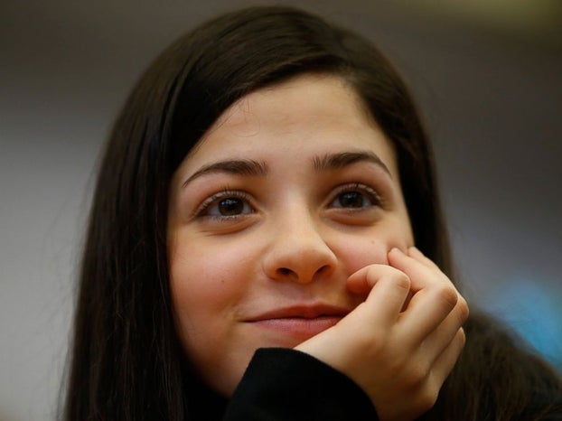 Yusra Mardini Once Swam For Her Life As A Refugee Now Swims At The Olympics - World Of Buzz 1
