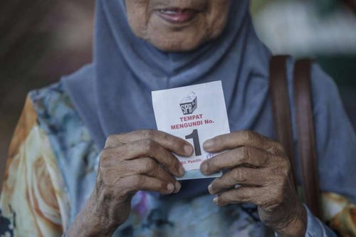 Ge14 May Happen Very Soon And Malaysians Need To Register Themselves As Voters Now - World Of Buzz 1