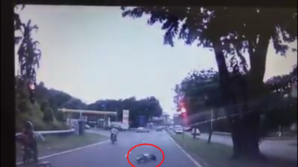 Heartless Motorcyclist Hits School Girl And Rides Off - World Of Buzz 1