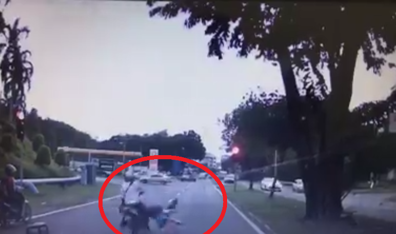 Heartless Motorcyclist Hits School Girl And Rides Off - World Of Buzz 2