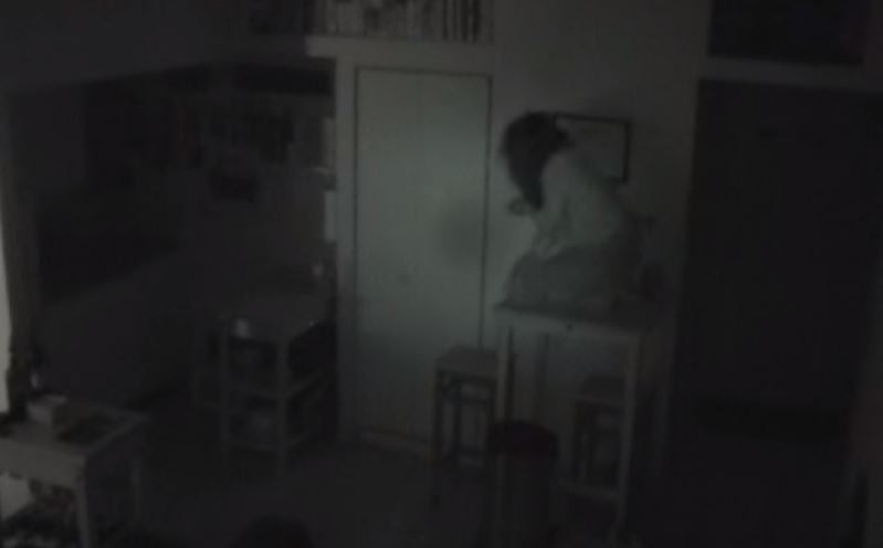 Man Caught An "Unwanted Guest" Living In His Home In This Creepy Video - World Of Buzz 6