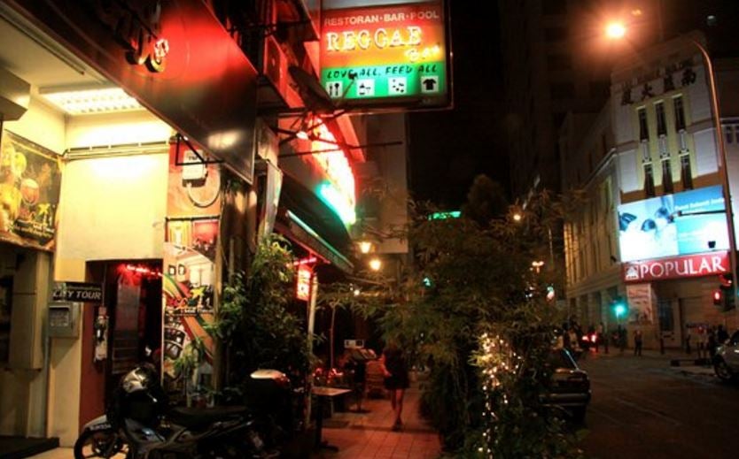 5 Amazing Bars In Petaling Street You Absolutely Have to Check Out - World Of Buzz 2