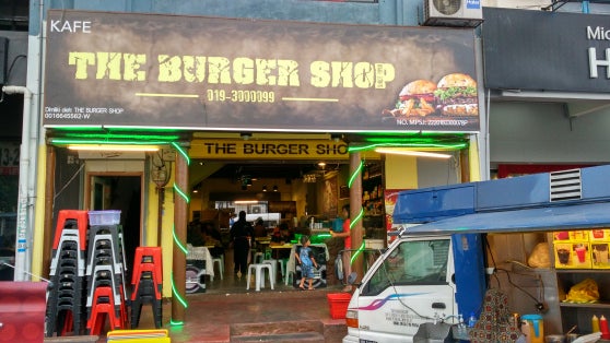 8 Burger Stall In The Klang Valley That Will Make You Drool - World Of Buzz 21