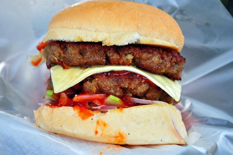 8 Burger stall in the Klang Valley that will make you drool - World Of Buzz 26