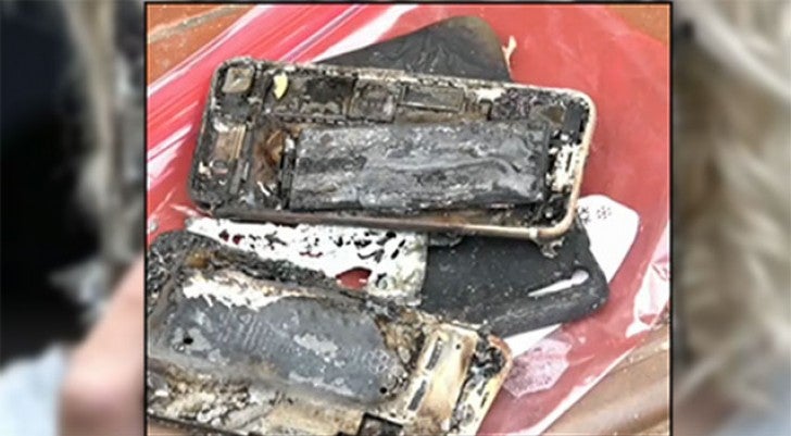 Apple's iPhone 7 Is Going The Way Of The Note 7. Reports Show It's Exploding Too. - World Of Buzz 1