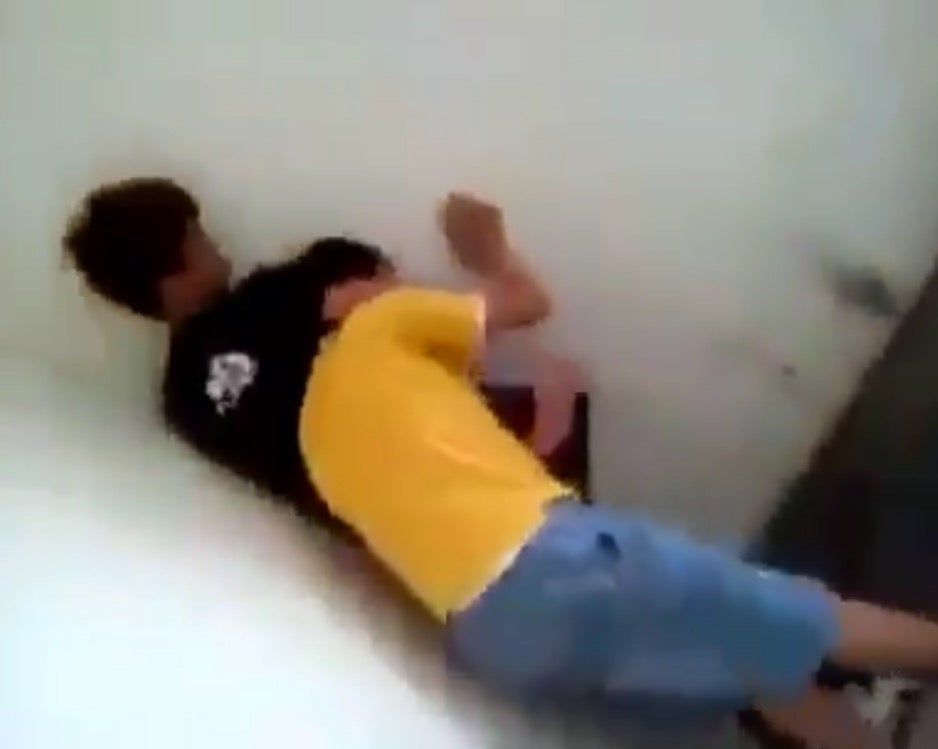Bullying Video Leaked Shows Malaysian Schoolboy Roughed Up By 3 Others - World Of Buzz 4