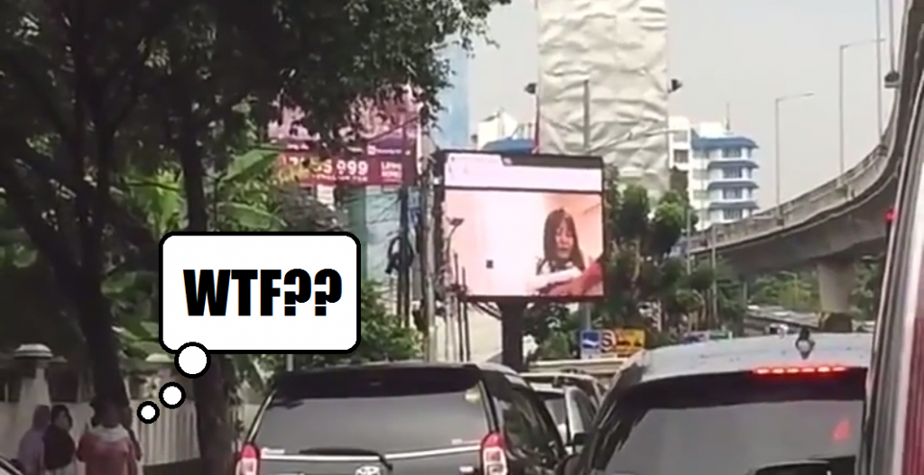 Japanese Porn Broadcasted On Jakarta Led Video Screen Causes Massive Traffic Jam - World Of Buzz 4