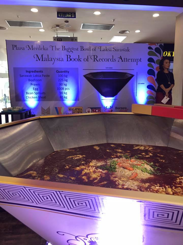 Malaysia Set Record For &Quot;Biggest Laksa&Quot;, Throws Away The Whole Thing - World Of Buzz 3