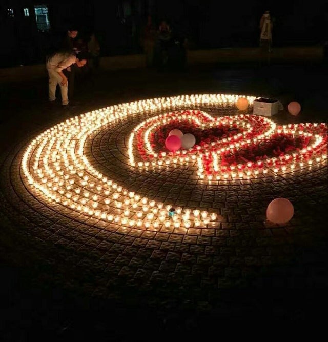 Chinese Guy Sets Up Candlelight Proposal, But Campus Security Came First - World Of Buzz 1