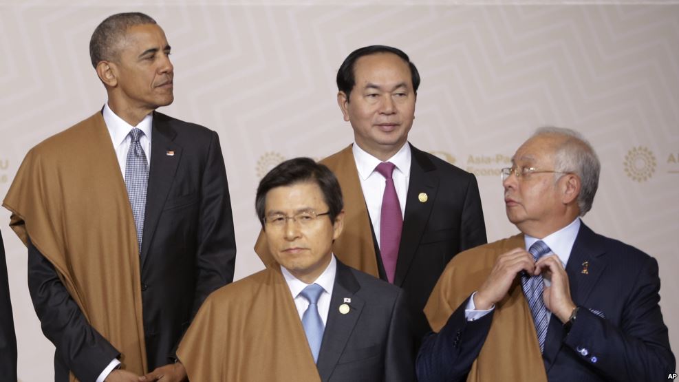 Did Obama Just Throw Shade At Najib During His Last Speech At Apec? - World Of Buzz 2