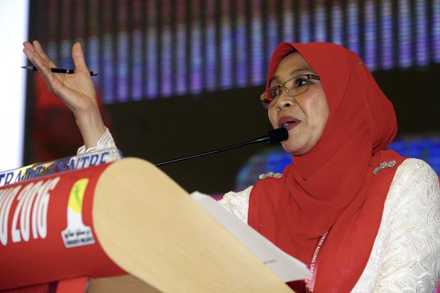 Did This Umno Delegate Just Deliver A Racist Remark? - World Of Buzz 2