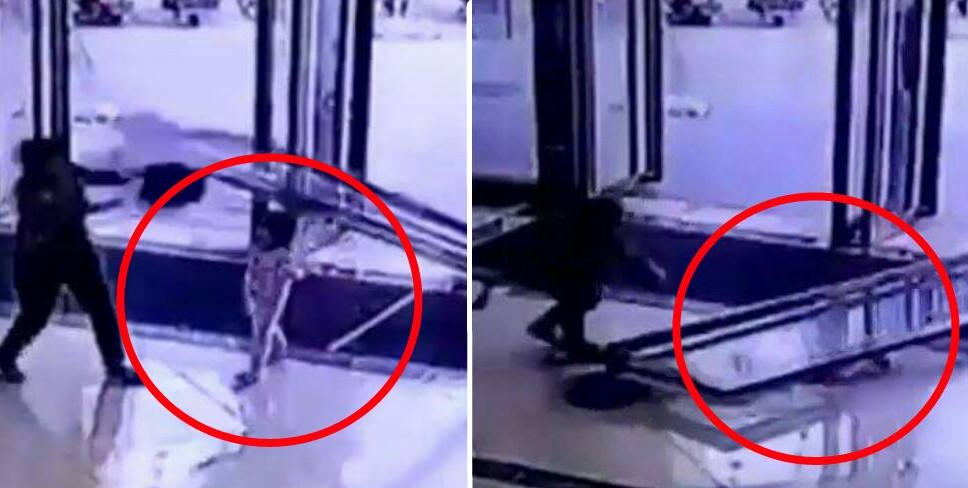 Gigantic Glass Door Shockingly Falls And Smashes Toddler In China - World Of Buzz