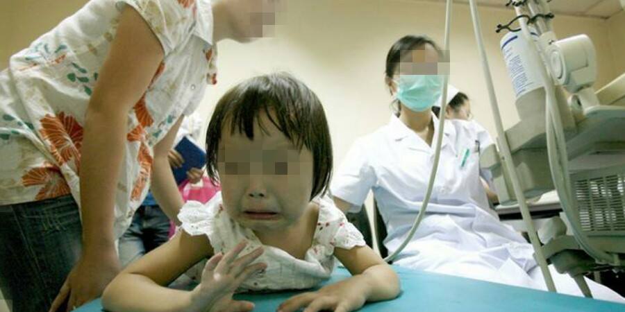 Singapore Clinic Roughly Pins Sick Children Down For Treatment - World Of Buzz