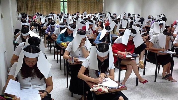 Teacher Asks Students To Open Umbrella To Prevent Cheating During Exam - World Of Buzz 4