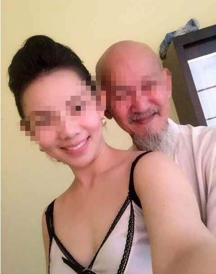 Chinese Girl Accused Of Seducing Rich Feng Shui Master For His Wealth, But She Claims Otherwise - World Of Buzz 15