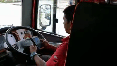 Malaysian Bus Driver Caught Driving Very Dangerously - World Of Buzz 3