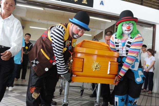 Malaysian Killed After Bodyguard Shooting Incident Given A "Clown" Funeral - World Of Buzz 3