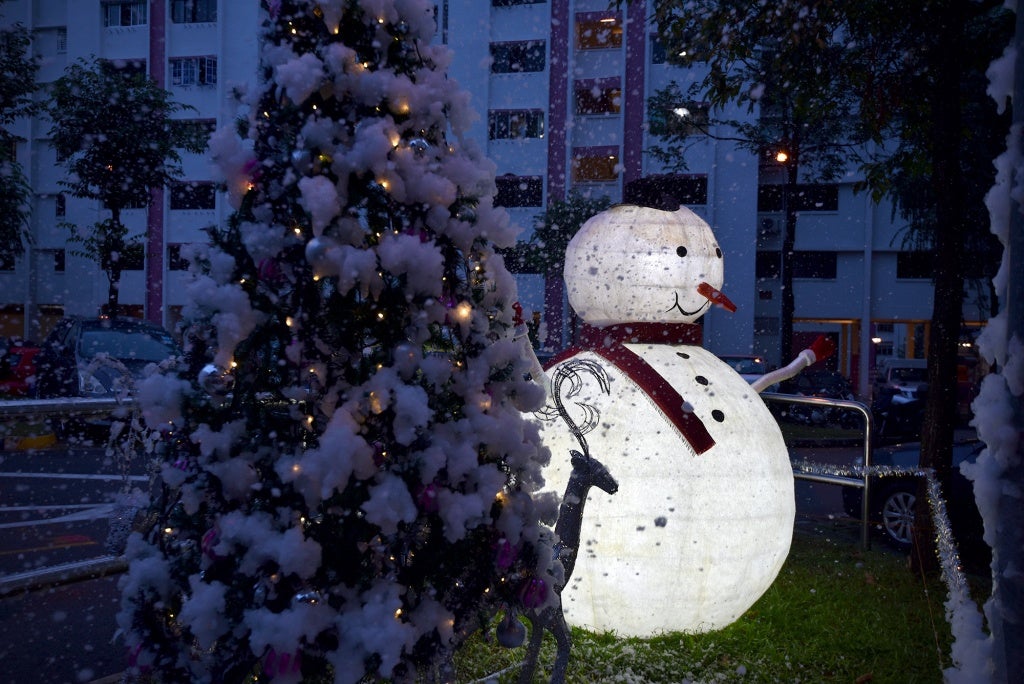 Man Turns A Little Corner Of Singapore Into A Winter Wonderland - World Of Buzz 1