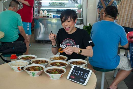 Petite S'porean Flight Attendant Devours Eight Bowls Of Soup Noodles In One Go - World Of Buzz 2