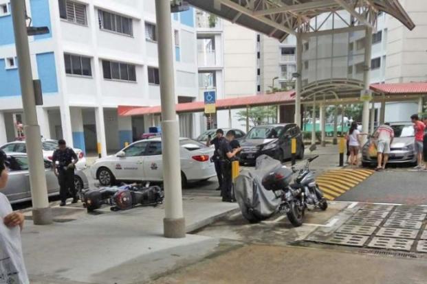 Singaporean Man Punches Parked Car Until He Bleeds For No Good Reason - World Of Buzz 2