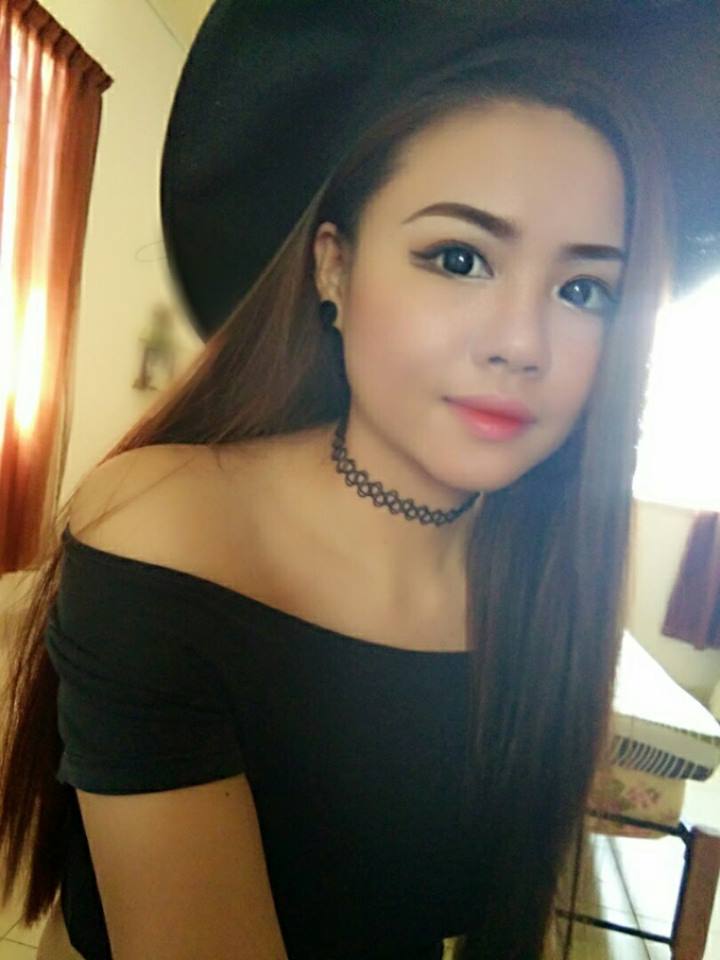 Someone Obscenely Edited This Hot Malaysian Teacher S Pictures That Went Viral World Of Buzz