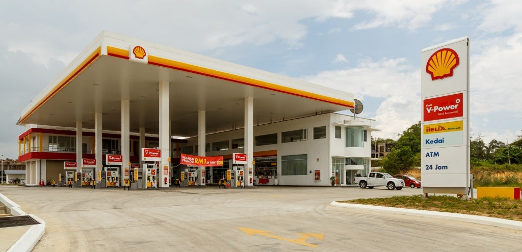 All Shell Stations In Malaysia Are Closed Down Due To System Failure - World Of Buzz