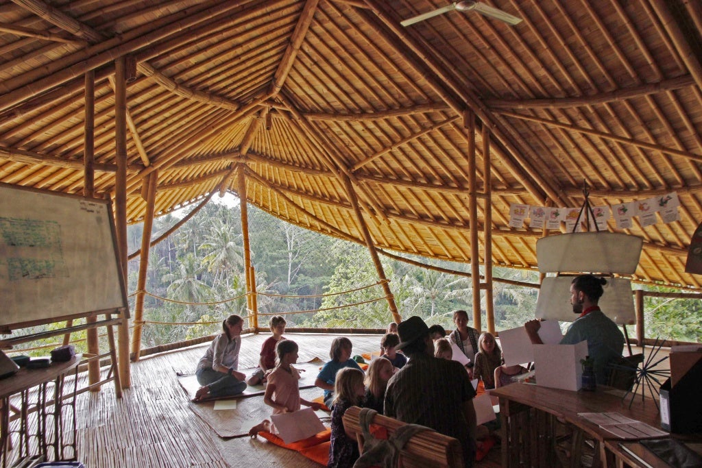 Bali's Green School Awarded Prestigious Future Energy Prize, And We Can See Why - World Of Buzz 11