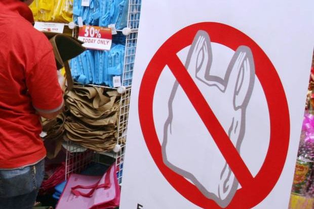 Ban On Plastic Bags And Polystyrene Containers Takes Effect In S'ngor And Federal Territories, Public Urged To Bring Eco-bag - World Of Buzz