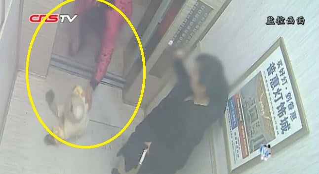 Chinese Parents Had An Argument So They Dumped Their Baby In A Freezing Elevator - World Of Buzz 2