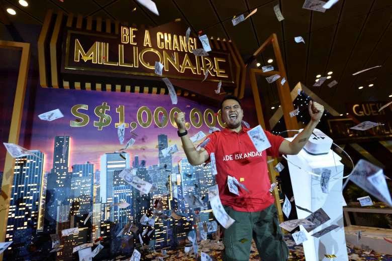 Indonesian Man Turns Into Millionaire Just By Buying A T-Shirt - World Of Buzz 1