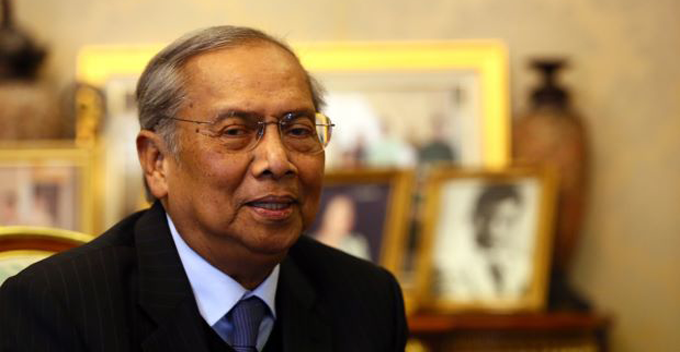 Sarawak Chief Minister Passes Away In Kota Samarahan General Hospital - World Of Buzz 1