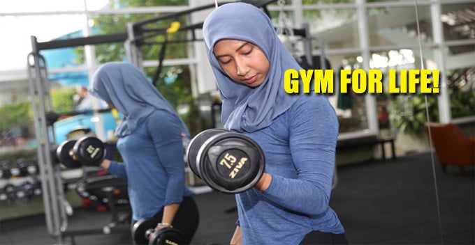 Malaysian Fitness Instructor Criticised For Wearing Body-Hugging Sports Attire - World Of Buzz