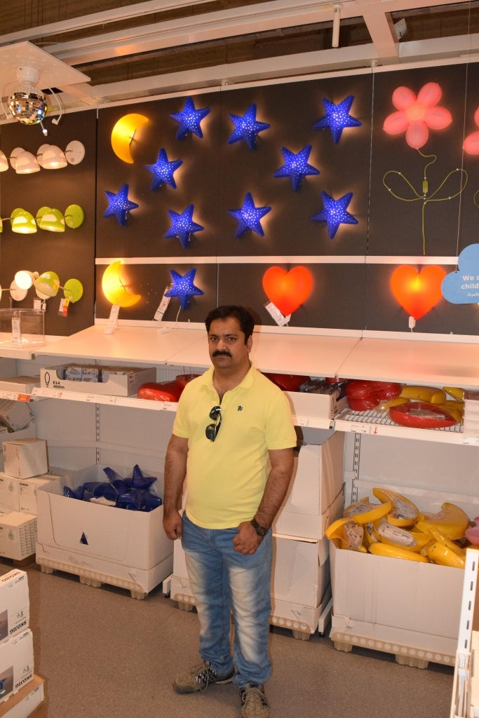 Pakistani Man's Day Out In Ikea Dubai Hilariously Becomes Internet Sensation - World Of Buzz 1