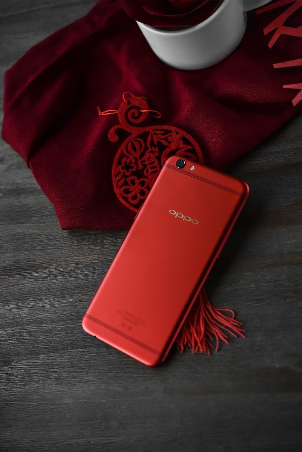 Red Limited Edition Phone With Laser Engraving Will Be The Best Valentines Gift This Year - World Of Buzz 1