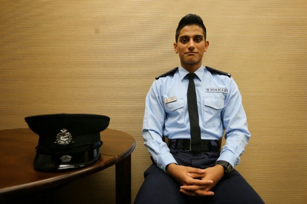Hong Kong's Most Handsome Cop Saves Suicidal Man - World Of Buzz 5