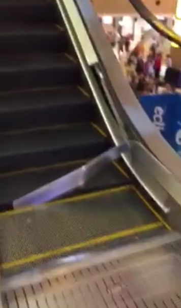 Malaysian Girl Gruesomely Injured In Sunway Pyramid Escalator Accident - World Of Buzz