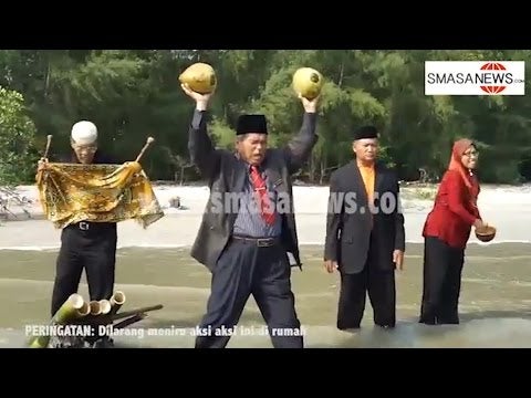 Raja Bomoh Sedunia Is Wanted By Jawi And Police For Tarnishing Islam's Image - World Of Buzz